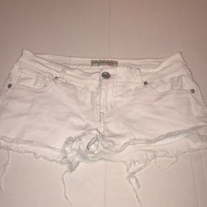 🍦White jean shorts🌾